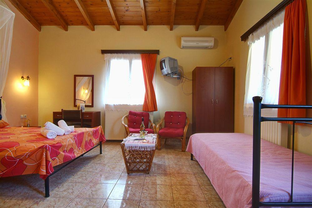Kelari Studios Ámfissa Oda fotoğraf