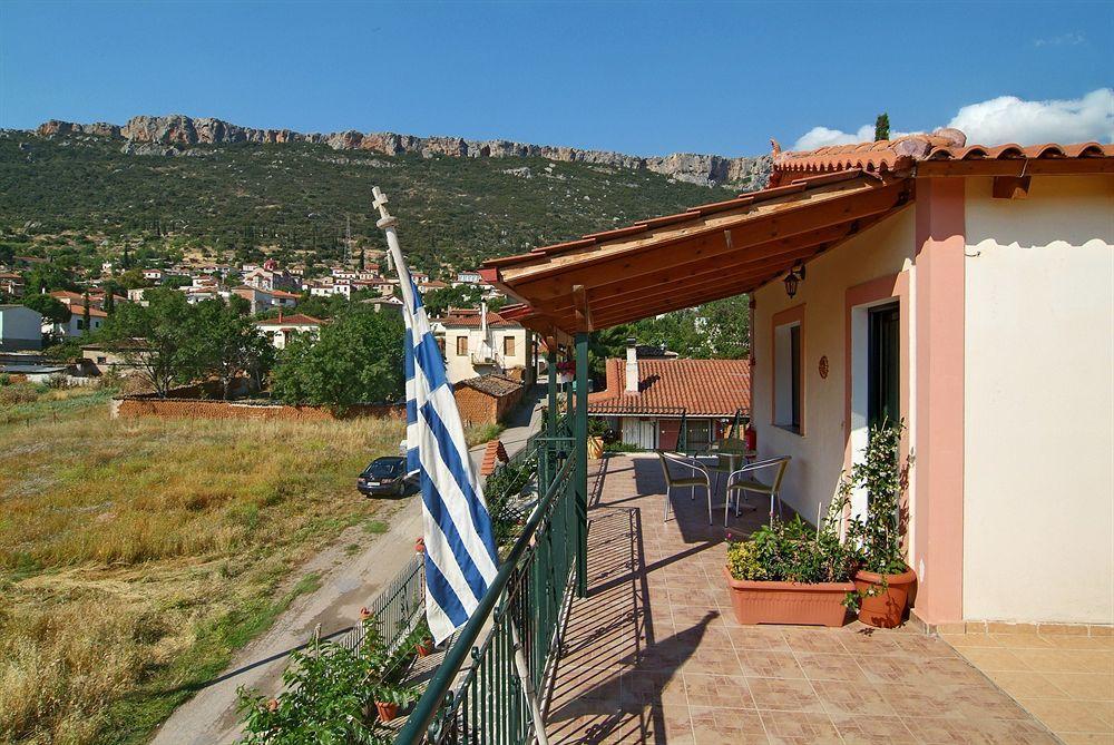 Kelari Studios Ámfissa Dış mekan fotoğraf