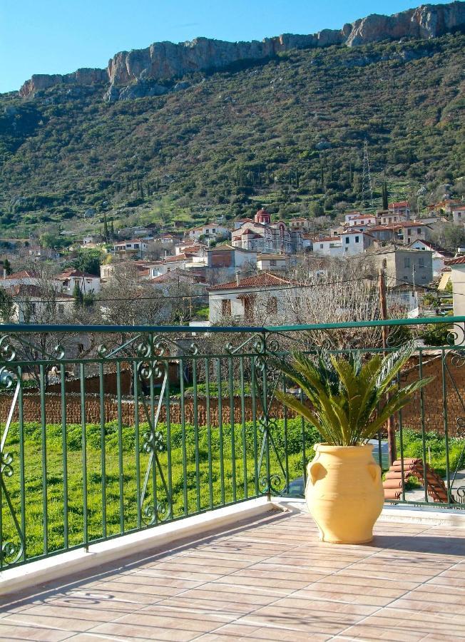 Kelari Studios Ámfissa Dış mekan fotoğraf